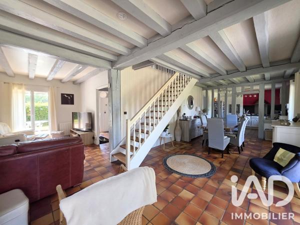 Maison à vendre 5 pièces 154 m² Saint-Jacques-sur-Darnétal