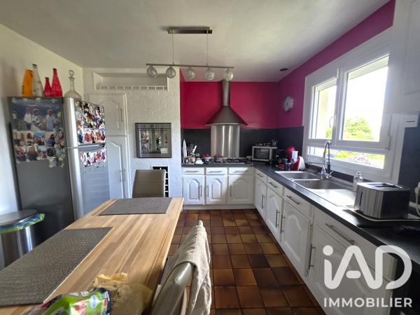 Maison à vendre 5 pièces 154 m² Saint-Jacques-sur-Darnétal