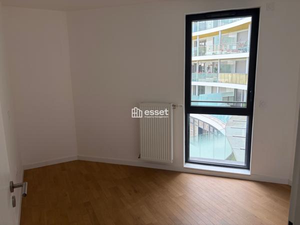 Location Appartement 3 pièces 59.3 m² - Suresnes 92150
