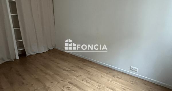 Location Appartement 3 pièces 73.26 m² - Fontainebleau 77300
