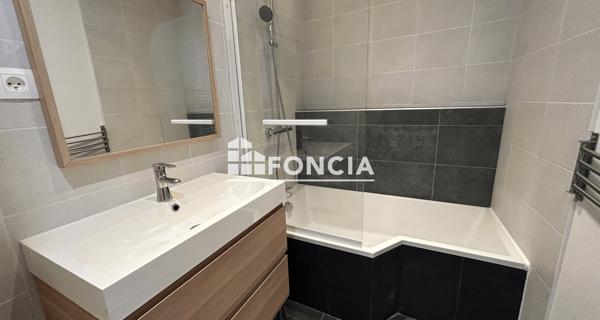 Location Appartement 3 pièces 73.26 m² - Fontainebleau 77300