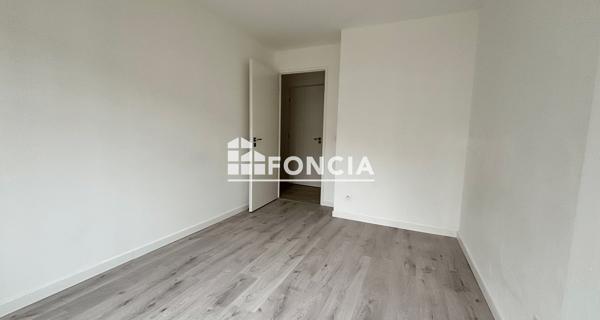 Location Appartement 3 pièces 59.9 m² - Clamart 92140