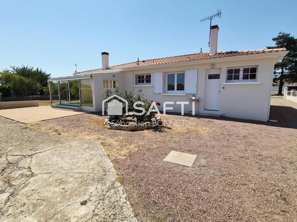 Maison de plain pied proche centre avec dépendances