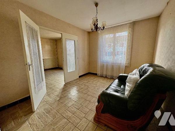 A vendre à SALBRIS (41),  plain-pied de 70 m² qui offre une vraie qualité de vie dans un quarti...