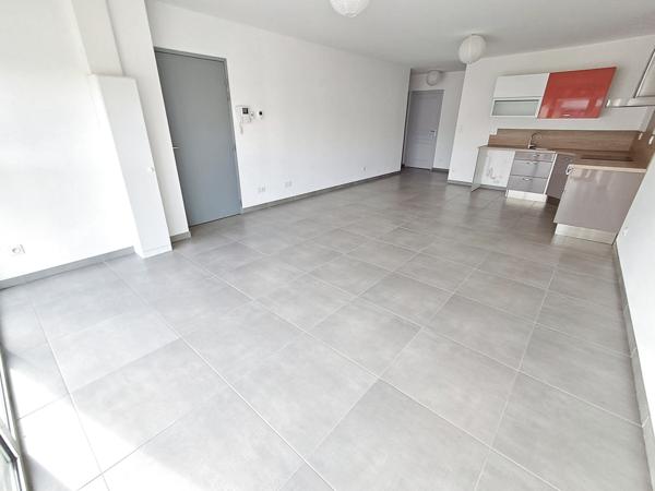 Appartement 4 pièce(s) 2 chambre(s) 67.45 m²