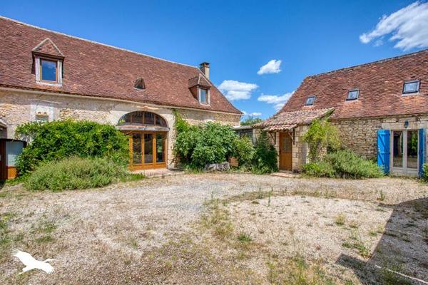 Maison à vendre |  Le Bugue |  8 pièces | 288 m²