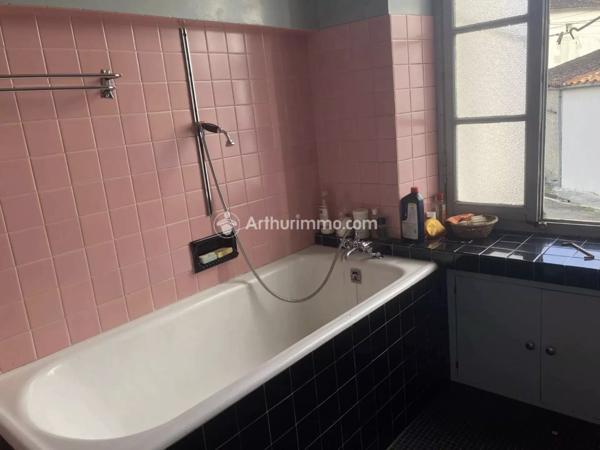 Vente Maison de ville 14 pièces 266 m2 à Matha