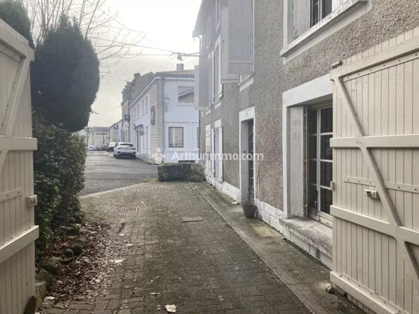Vente Maison de ville 14 pièces 266 m2 à Matha