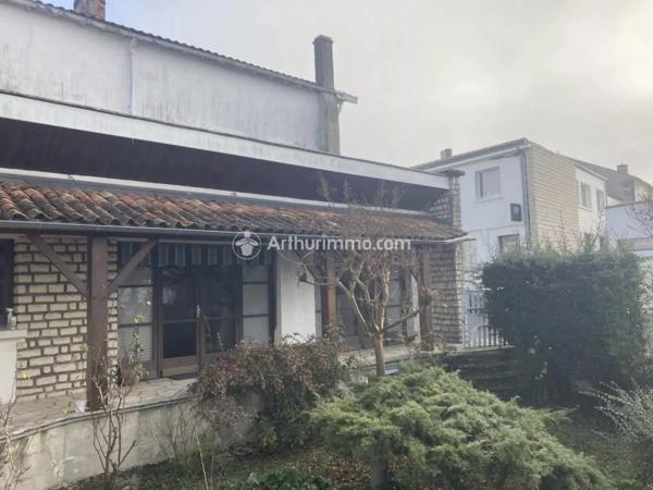 Vente Maison de ville 14 pièces 266 m2 à Matha