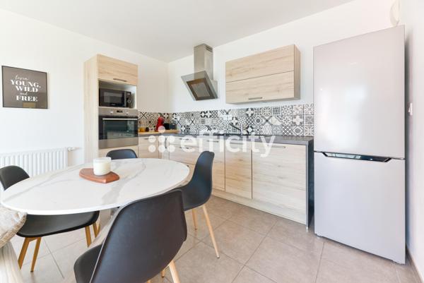 Appartement
         3 pièces
        - 62 m² Exclusivité 253 000 €*