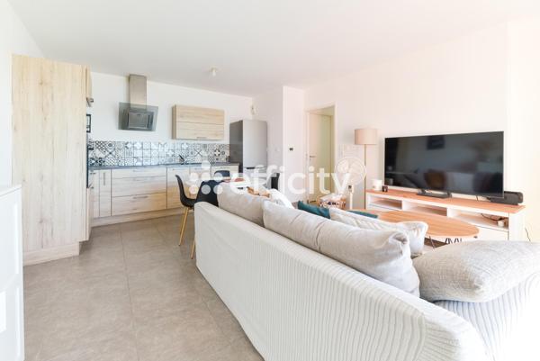 Appartement
         3 pièces
        - 62 m² Exclusivité 253 000 €*