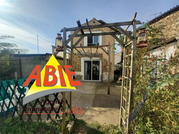 Maison  8 pièce(s)  6 chambre(s)  205 m²