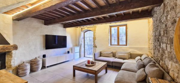 Maison de charme avec terrasse et garage à Pertuis