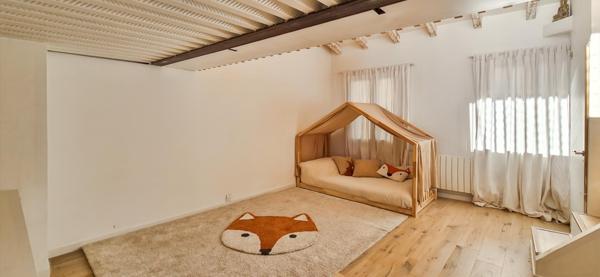 Maison de charme avec terrasse et garage à Pertuis