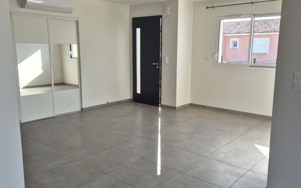 Maison à louer    4 pièces • 107 m2 Viviers-lès-Montagnes