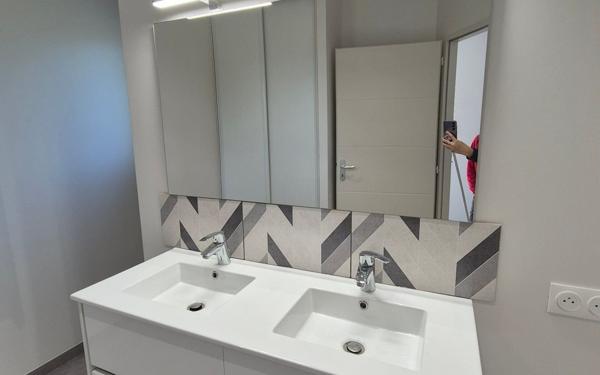 Maison à louer    4 pièces • 107 m2 Viviers-lès-Montagnes