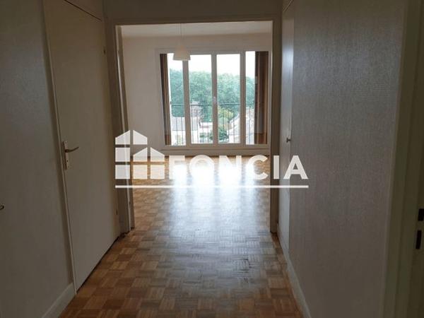 Location Appartement 2 pièces 56.82 m² - 15 AVENUE THERESE. ESCALIER E Le Plessis Trevise 94420