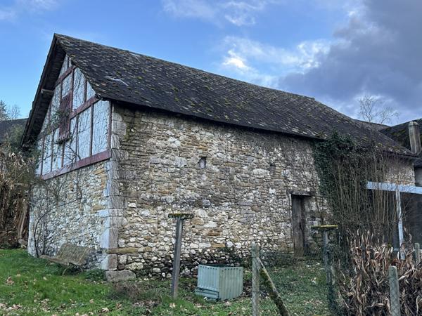 Lasseube (64290) Confortable demeure au cœur du village de Lasseube