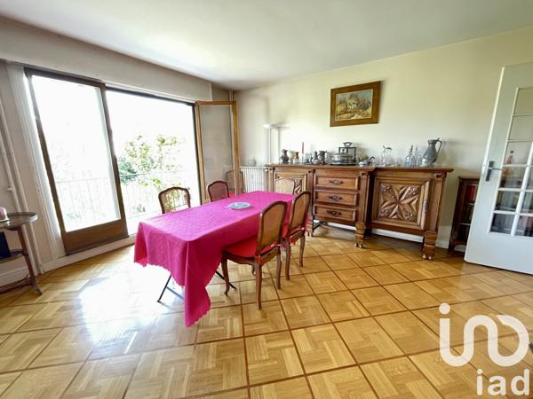 Appartement 4 pièces de 101 m² à Chatou (78400)