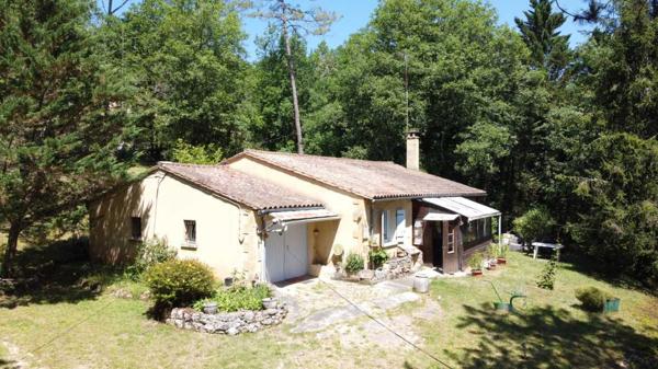 Maison contemporaine - Les eyzies Vallée Vézère, maison de plain-pied de 110m² environ