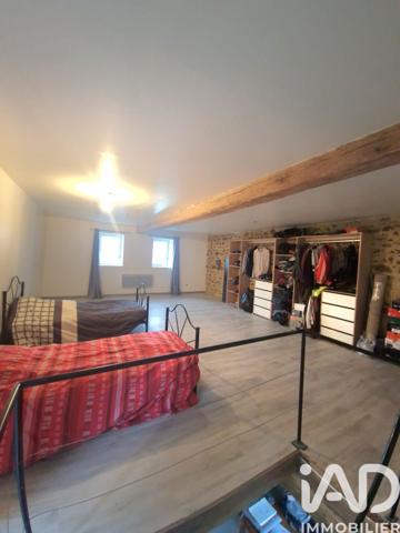 Maison à vendre 5 pièces 250 m² Saint-Amand-en-Puisaye