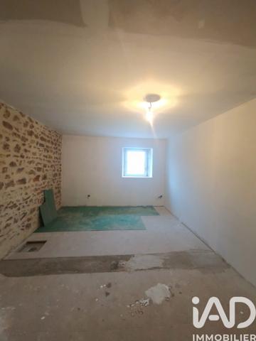 Maison à vendre 5 pièces 250 m² Saint-Amand-en-Puisaye