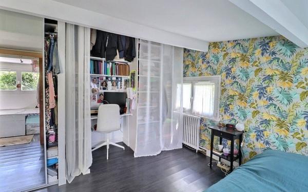 Maison à vendre    3 pièces •  Chaville