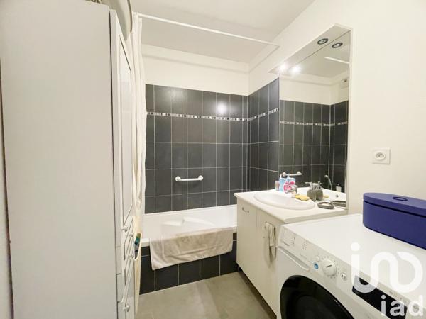 Appartement 2 pièces de 45 m² à Toulon (83100)