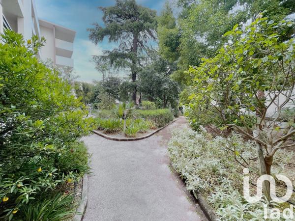 Appartement 2 pièces de 45 m² à Toulon (83100)