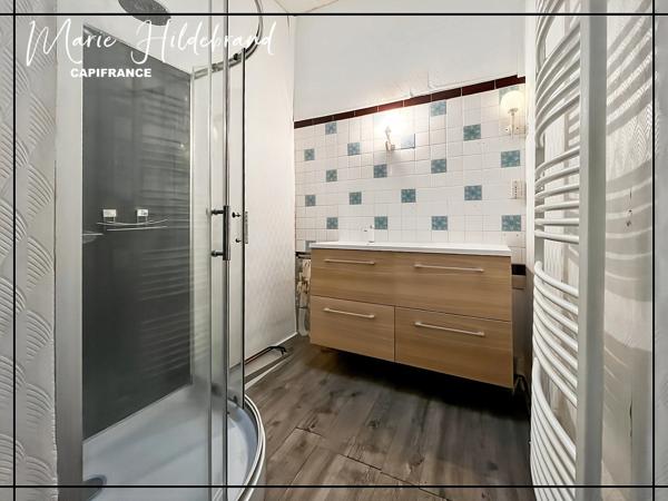 Maison en pierre familiale de 245m² - jardin de + de 1600m² - 4 chambres
