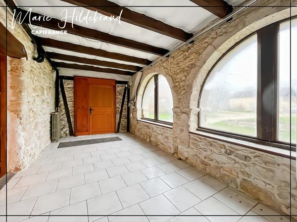 Maison en pierre familiale de 245m² - jardin de + de 1600m² - 4 chambres