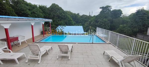 Location
                Appartement51,74 m² - 4 Pièces -
                    LES ABYMES (97139)