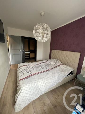 Appartement F5 à vendre  5 pièces - 99 m2 CERGY - 95