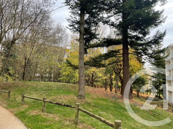 Appartement F5 à vendre  5 pièces - 99 m2 CERGY - 95