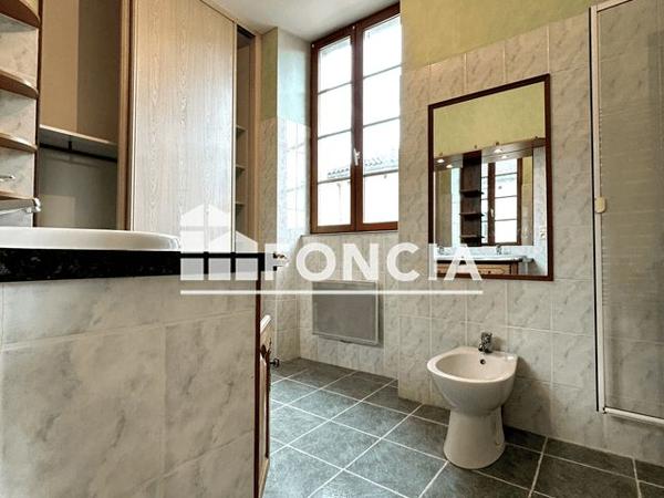 À vendre Appartement 3 pièces 67 m² - Puy-l'évêque 46700