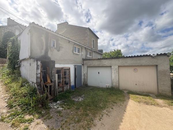 Maison
                                                                                                                                                                                                                                                                                                                        4 pièce(s)                                                                                                                                                                                                          2 chambre(s)                                                                                                                                                                                                          125  m²