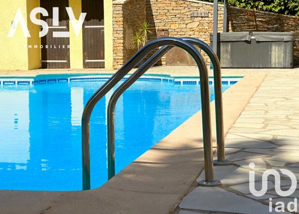 Maison à vendre 6 pièces 222 m² Six-Fours-les-Plages