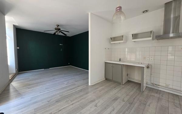 Appartement à vendre    3 pièces • 71 m2 Montélimar