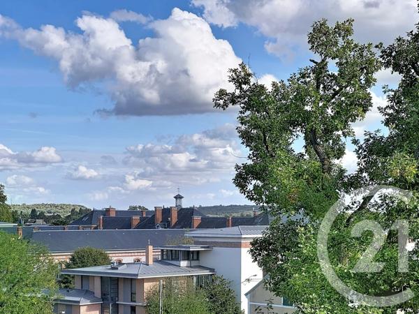 Appartement 4 Pièces à vendre  4 pièces - 79,59 m 2   FONTAINEBLEAU  - 77