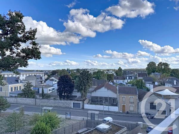 Appartement 4 Pièces à vendre  4 pièces - 79,59 m 2   FONTAINEBLEAU  - 77
