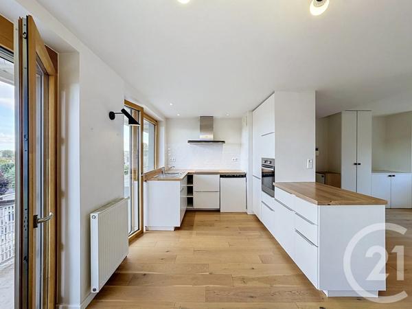 Appartement 4 Pièces à vendre  4 pièces - 79,59 m 2   FONTAINEBLEAU  - 77