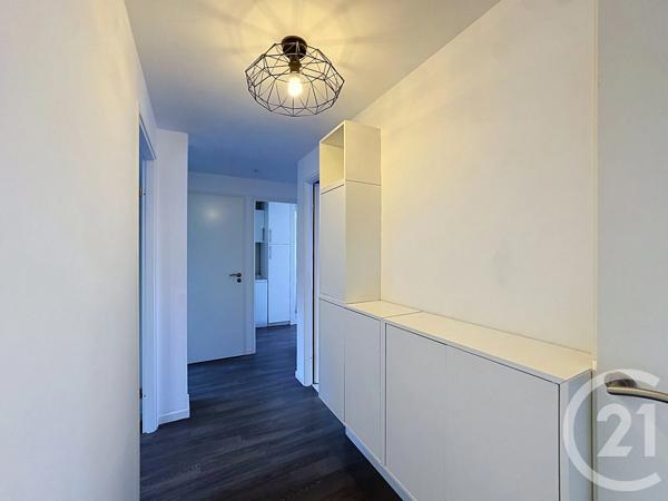 Appartement 4 Pièces à vendre  4 pièces - 79,59 m 2   FONTAINEBLEAU  - 77
