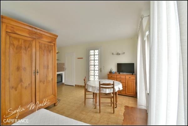 Dpt Indre (36), à vendre CHASSIGNOLLES maison 7 pièces