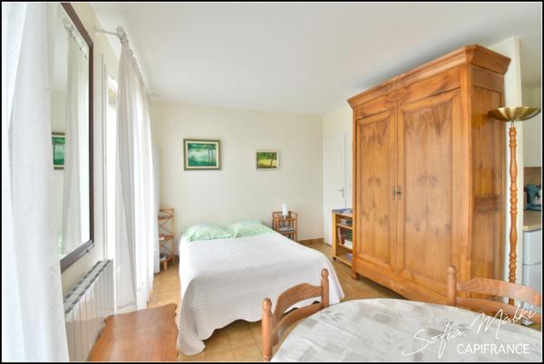 Dpt Indre (36), à vendre CHASSIGNOLLES maison 7 pièces