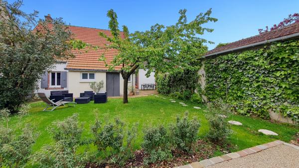 Nogent-le-Roi (28210) Nogent le Roi, maison de village 5 pièces en vente