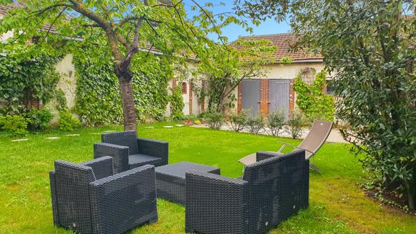 Nogent-le-Roi (28210) Nogent le Roi, maison de village 5 pièces en vente