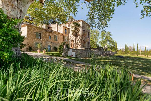 Coup de coeur absolu ! Bastide du XVIIIe siècle et domaine d’exception au coeur du Luberon