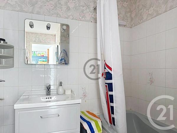 Appartement T2 à vendre  2 pièces - 38,94 m 2   LA TURBALLE  - 44