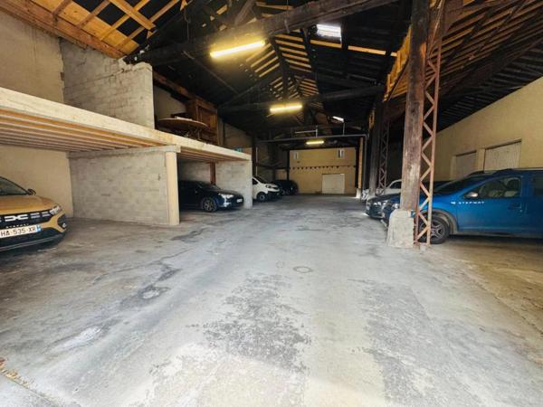 Parking / Box à louer à Romans-sur-Isère (26100)