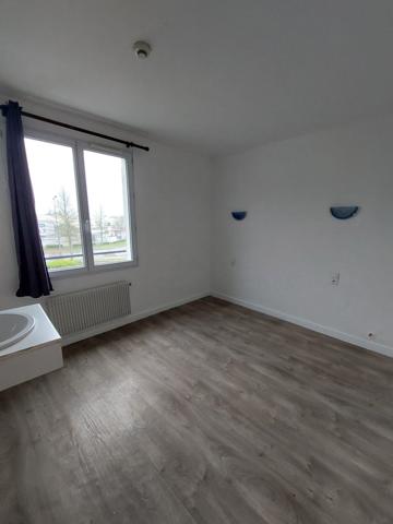 À vendre - Immeuble 386 m² situé à Château-Renault (37110)